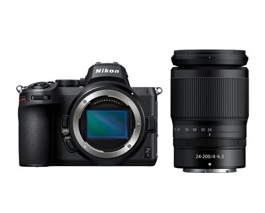 Nikon Z5 24-200mm F4-6.3 VR - 3 Jahre CH Garantie